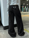 Two-button strap wide pants