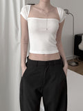 Square short-sleeved T-shirt