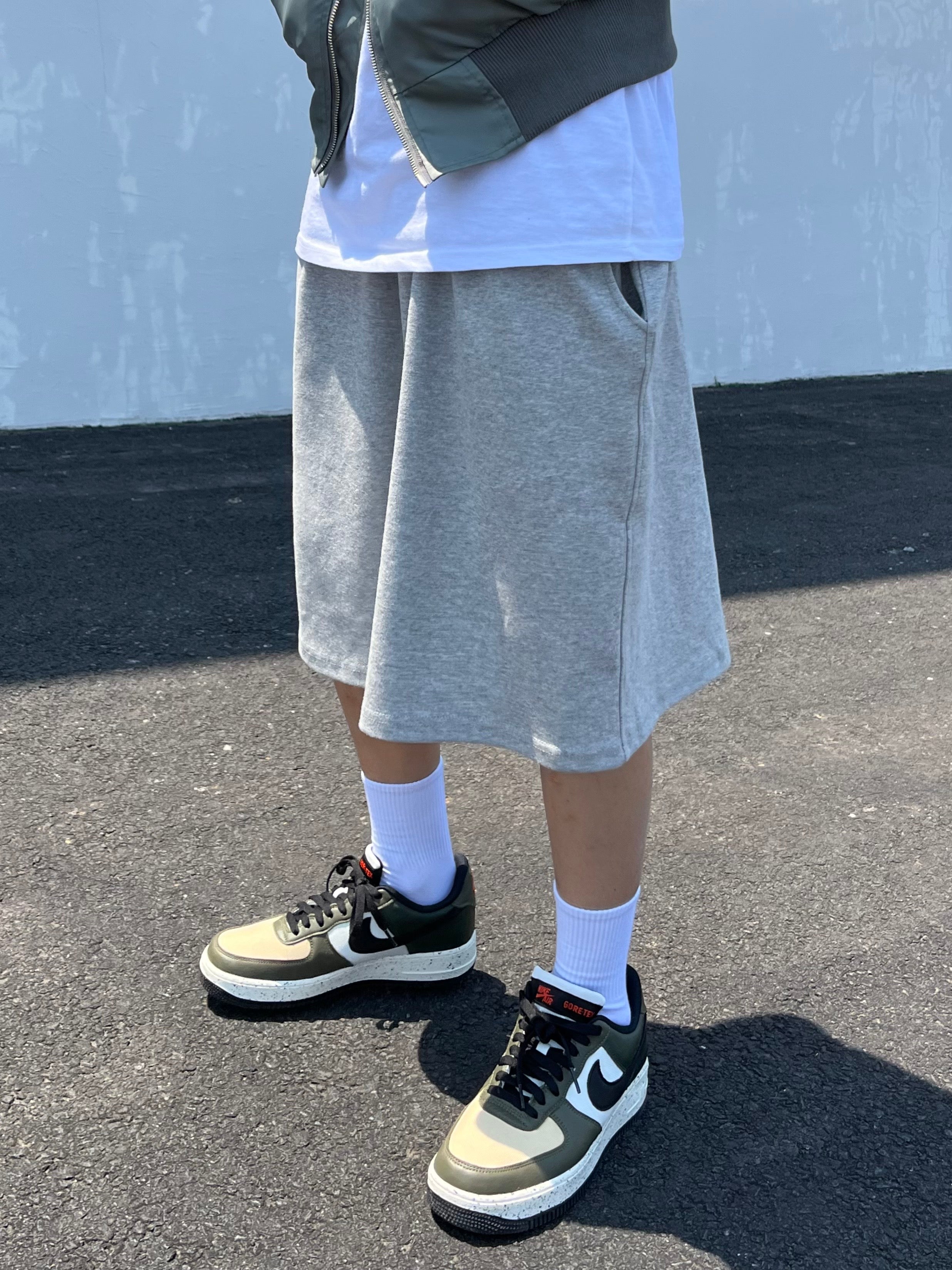 【DISCERNMENT】Bermuda Parts 6 Long Wide Half Sweatpants 0002_fb1f6e78-6507-4560-914d-