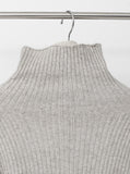 Whole Garment Raccoon Ribbed Polar Knit