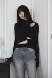 String hole turtleneck top