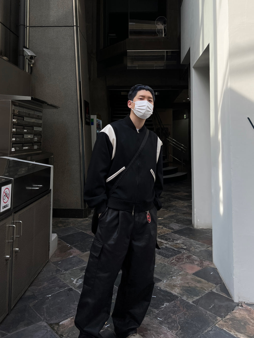 【KOOLOSET】Carbon Coated Cargo Pants 00069_f51f52fe-df12-49fd-8c5c-