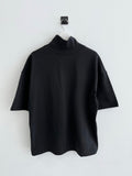 Loose fit mock neck half T-shirt