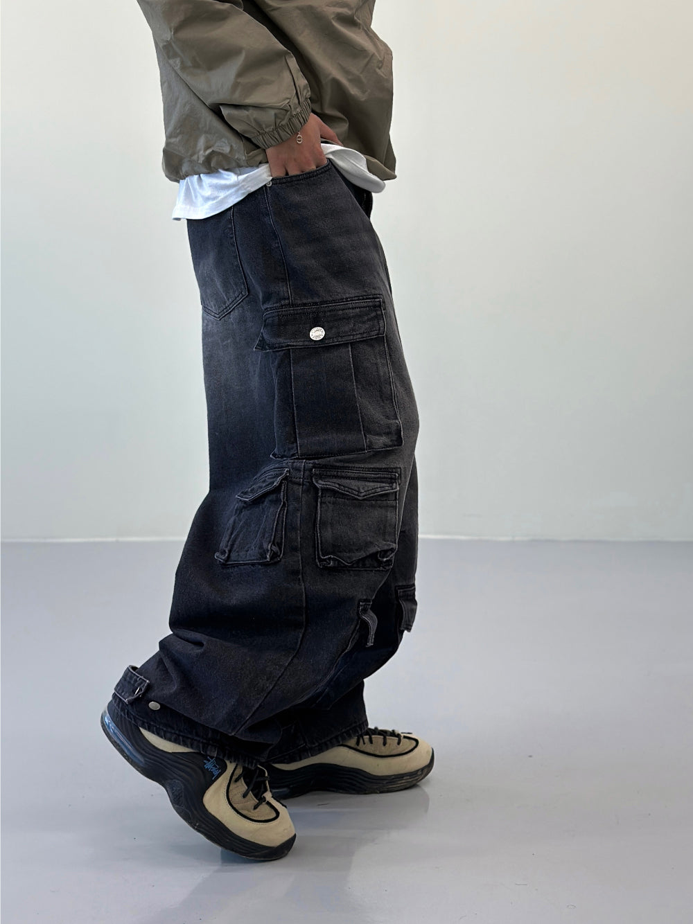 【DISCERNMENT】Millie utility washed denim jeans DISCERNMENT (ディーサーメント) - ミリユーティリティ
