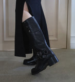 Buckle low long leather boots