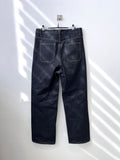 Edge raw straight denim