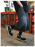 Brush cutting bermuda denim pants