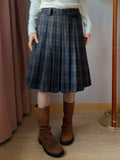 CHECK LOOP PLEATS SKIRT