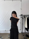 UNBAL SHOULDER TOP
