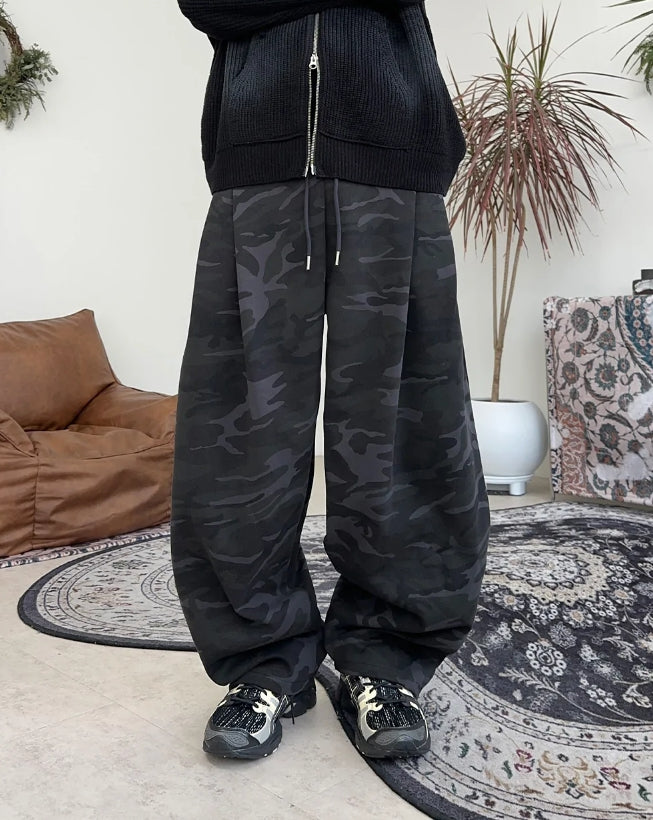 【SATIIIZ】Repen Camo Pintuck Sweatpants SATIIIZ (サティーズ) - レペンカモピンタックスウェットパンツ