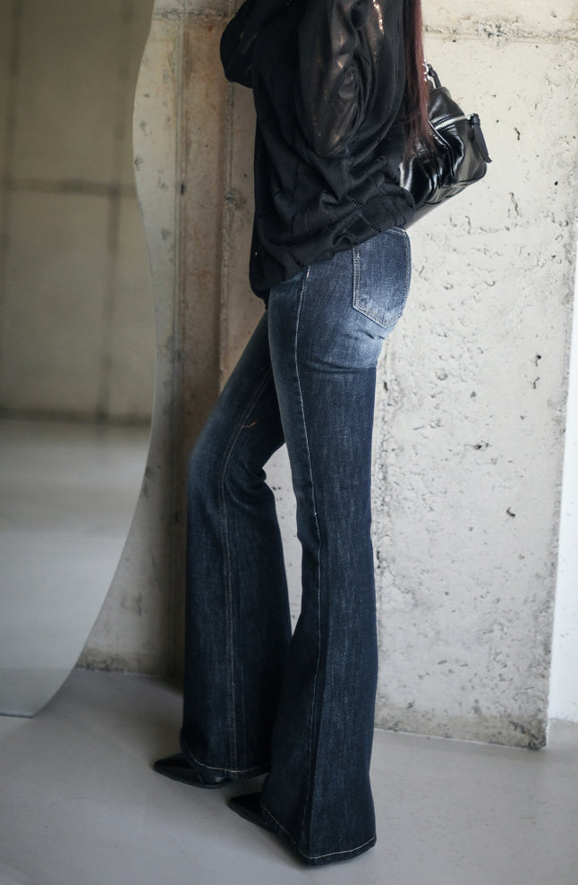 【EEUN】Sleek City Denim EEUN(イウン) - スタイリッシュシティデニム / Sleek City Denim