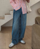 Q's Belted Wide Denim Pants