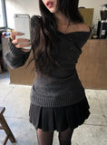 Knots Double Button Off-Shoulder Slim Knit