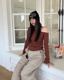 Rudyen Off-Shoulder ST T-Shirt