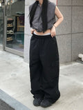 Low Wide Cargo Pants