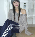 Huner Vintage Flower Loose Fit Off-Shoulder Knit