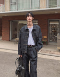 Friendly two-tuck wide denim pants