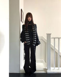 Dana Stripe Simple Muffler