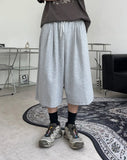 Kainen Pintuck Three-Quarter Bermuda Pants