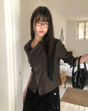 Cuhi Diagonal Button One-Pocket Collar Shirt