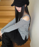 Wondeun Stripe One-Shoulder T-Shirt