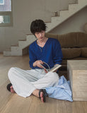 Slick Linen V-Neck Knit