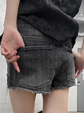 Gray pocket short denim