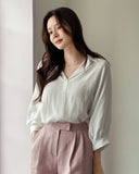 Halo Half-Open Collar Blouse