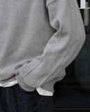 Pebble brushed incision sweatshirt