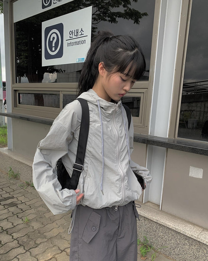 【Anyone more】Arts nylon two-way hood windbreaker jacket Anyone more (エニワンモア) - サアーツナイロンツーウェイ