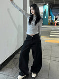Two-button strap wide pants