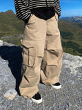 Moving diagonal pocket cargo pants