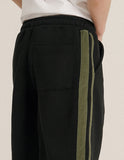 Side Track One-Tuck Half Pants