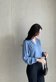 Mauve V-neck shirring blouse