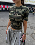 Camo lettering slim crop short sleeves