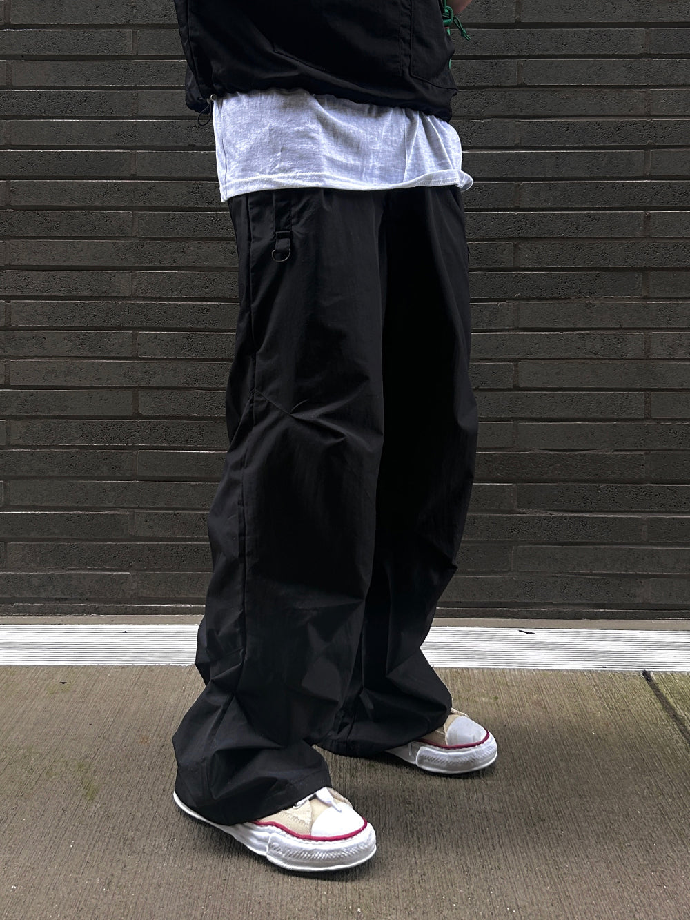 【DISCERNMENT】Movement Nylon Shirring Pants DISCERNMENT (ディーサーメント) - ムーブメントナイロン