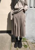 CLASSIC MID PLEATS SKIRT