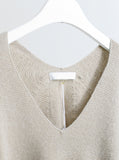 [Premium] Whole garment alpaca V-neck knitwear