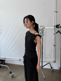 UNBAL SHOULDER TOP