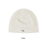 LACE PUNCHING BEANIE
