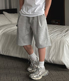 Basic One-Tuck Bermuda Pants