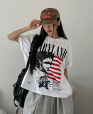 Land semi-crop over short sleeves