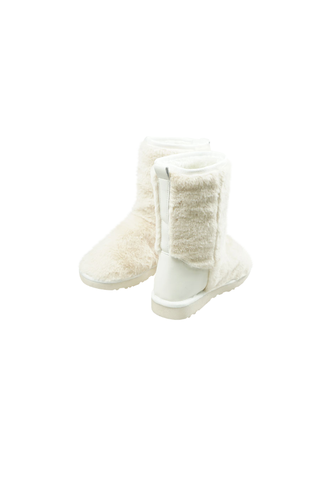 Fuzzy clearance ugg boots