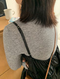Chomin nylon back ribbon sleeveless blouse