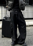 Two-tuck washed wide cargo denim
