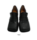 SQUARE TOE LOAFER