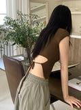Kundi back slit strap boucle short sleeve knit