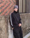 Pison Diagonal Track Fingerhole Zip-up