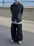 One-tuck black dart denim (green fabric)