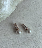 Duelve Cubic Pearl Earrings